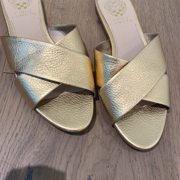 Vince Camuto Gold Strap Criss-Cross Flat Slide Sandals,  size 6.5 - Picture 2 of 3